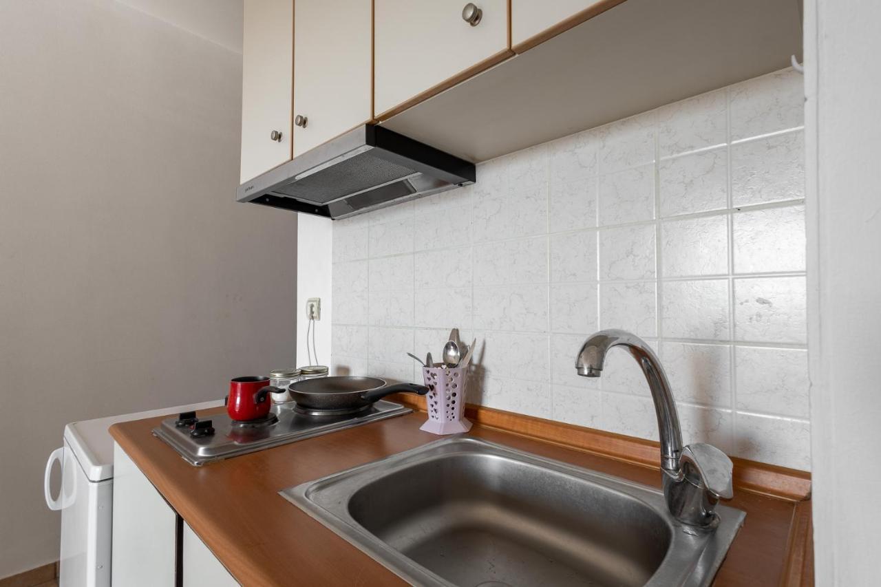Elia Mini Suites 6 Larissa Buitenkant foto