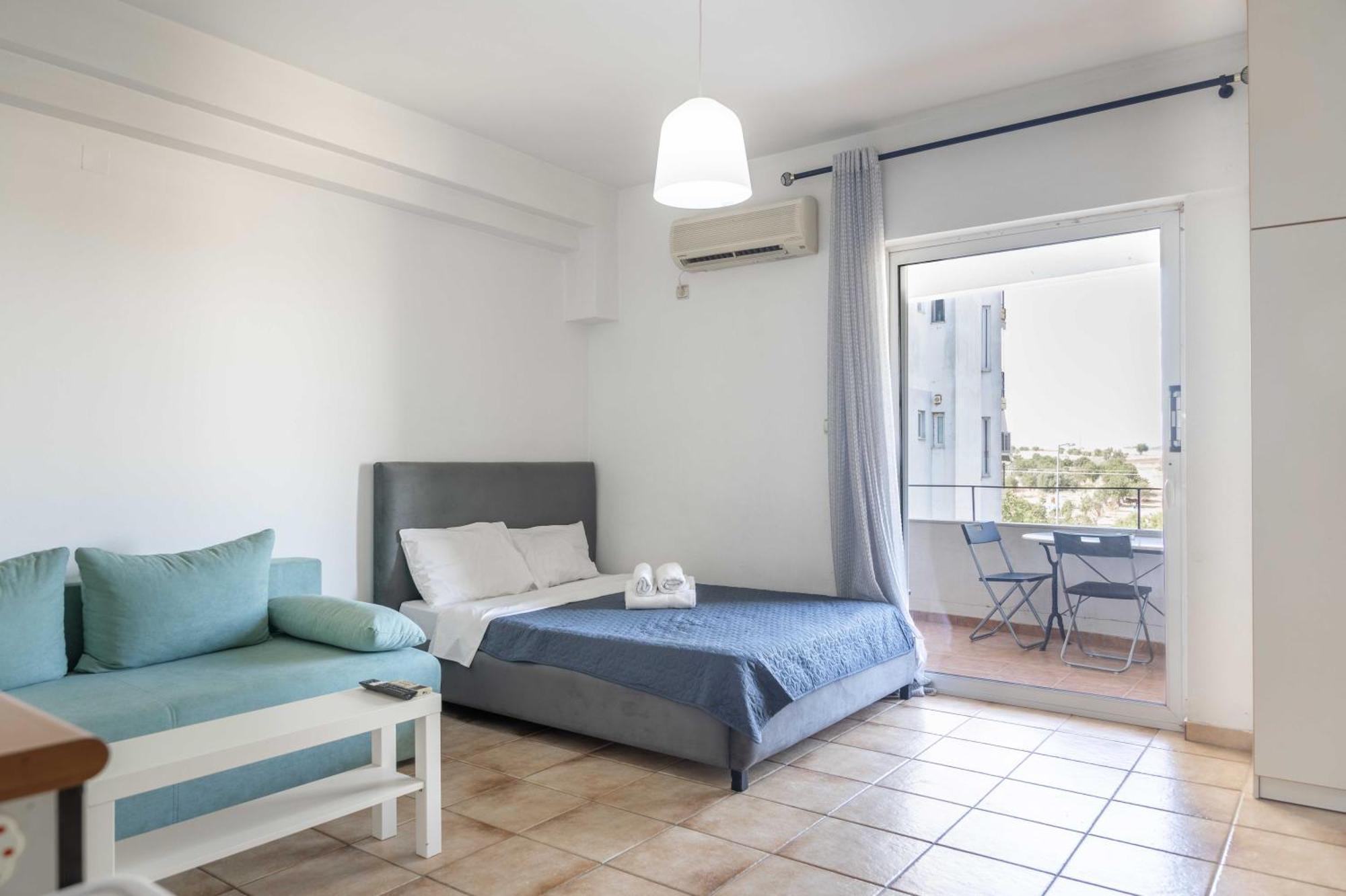 Elia Mini Suites 6 Larissa Buitenkant foto